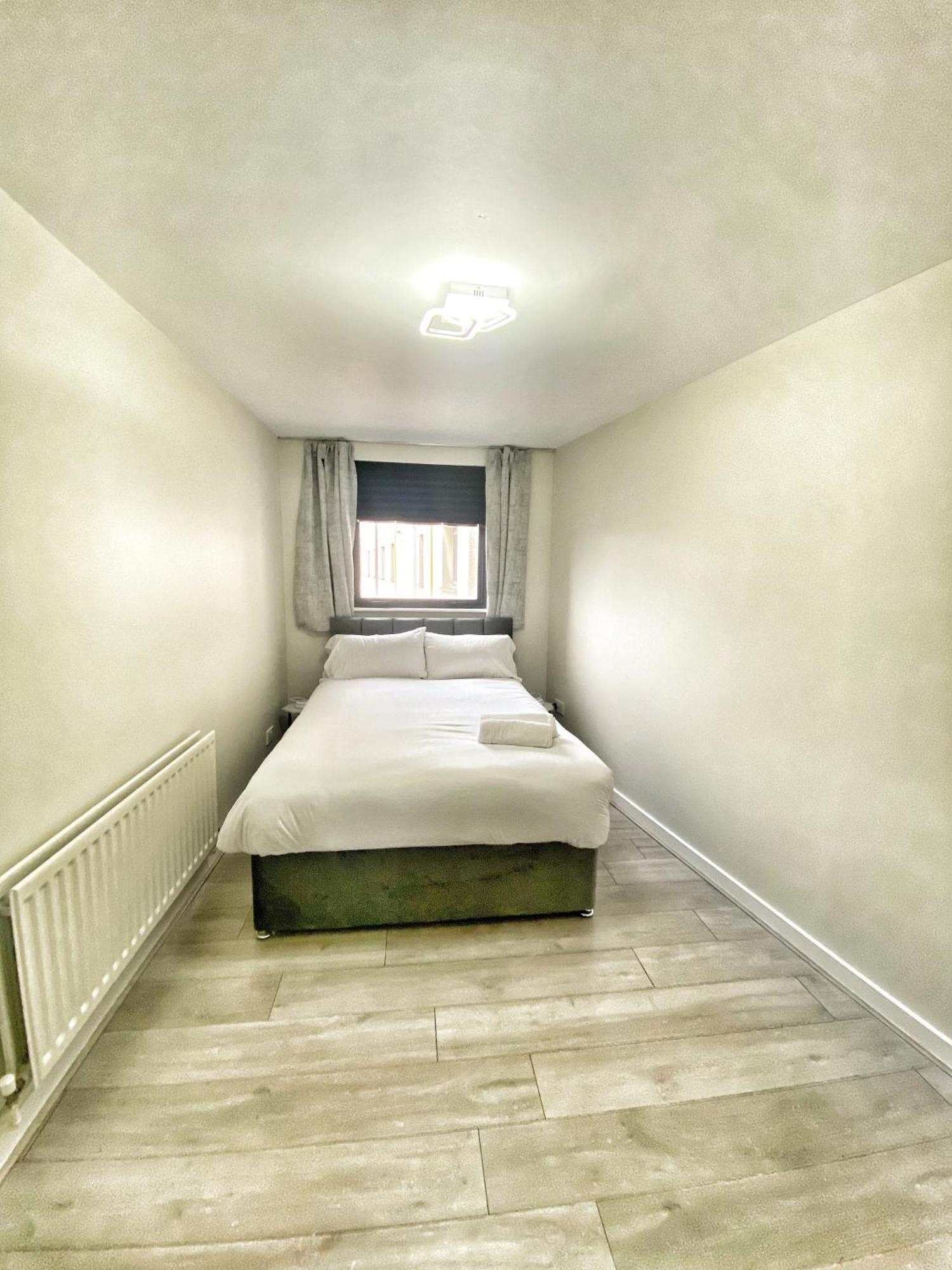 2 Bed City Centre Apt, Free Parking - Albert Clock, Customs House Belfast Luaran gambar